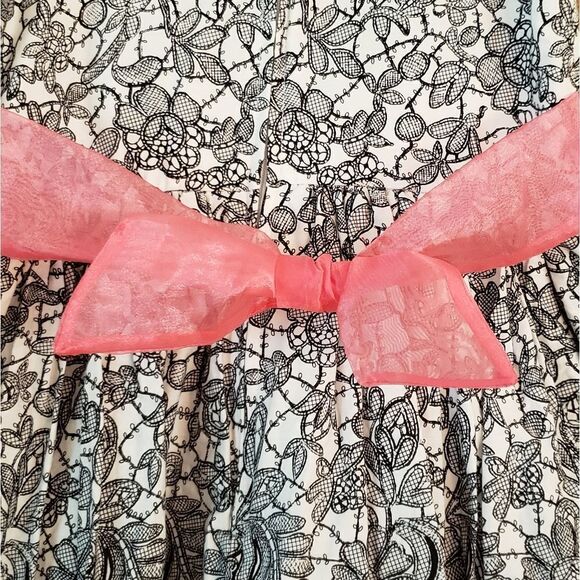 EUC Beautiful Black White Pink Floral Dress Sz 6X - Picture 7 of 8